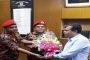 সৈয়দপুর হতে ঢাকা বাংলাদেশ বিমানে ত্রুটি দেখা দেওয়ায় ১০ ঘন্টা বিলম্বতে যাত্রীগণ ভোগান্তির শিকার