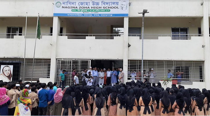 সেলিম ওসমানের স্কুলে যৌন হয়রানি : শিক্ষক বরখাস্ত, পুলিশে না দেওয়ায় ক্ষোভ