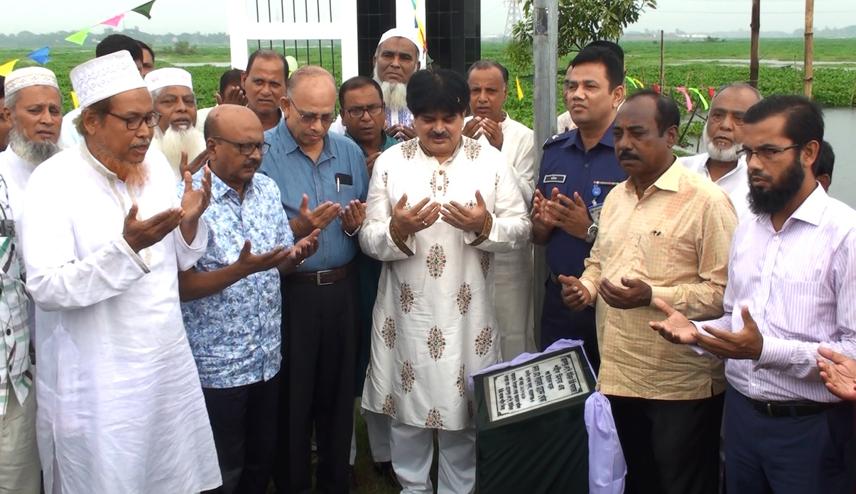 সোনারগাঁয়ে হোসেনপুর এস.পি ইউনিয়ন ডিগ্রী কলেজের অনুষ্ঠানে এমপি খোকা ব্যক্তিস্বার্থ হাসিলের চিন্তা করি না